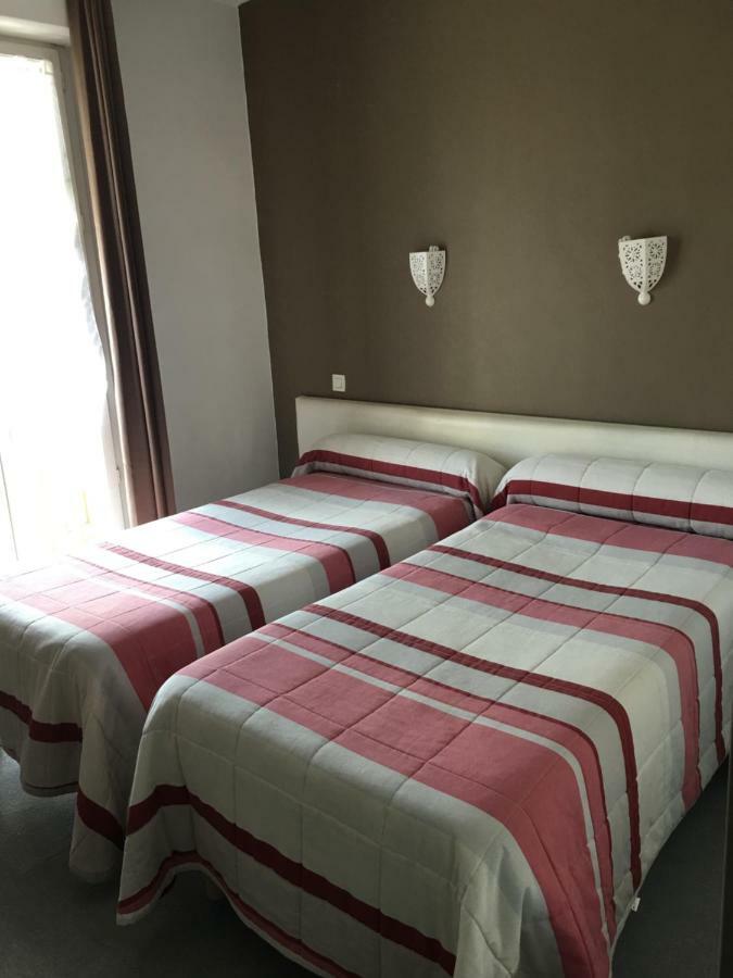 Hotel Ocean Лурд Екстериор снимка
